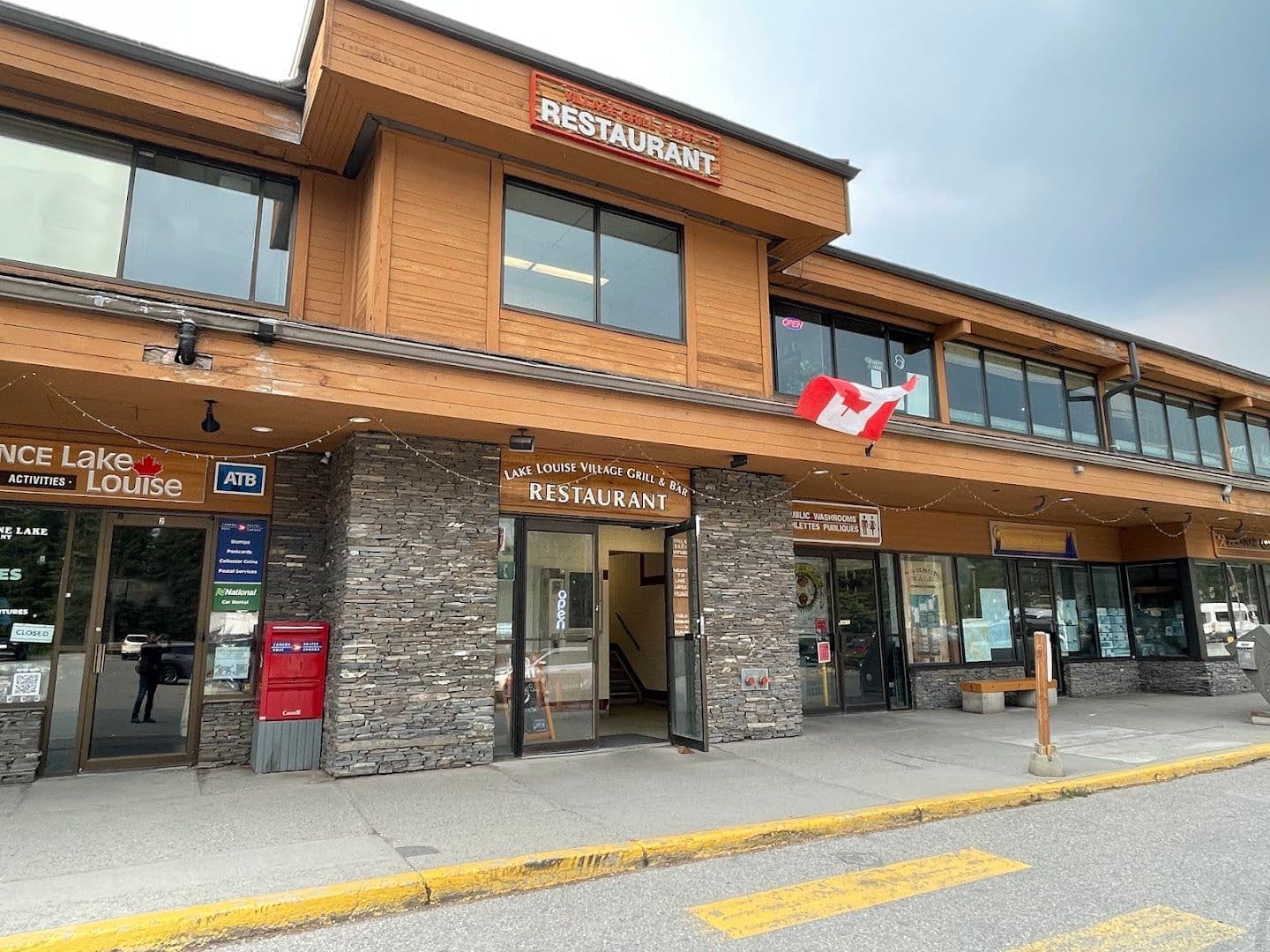 Lake Louise Village Grill & Bar